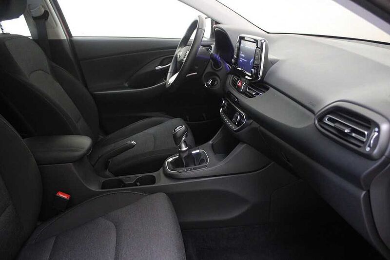 Hyundai i30 1.0 TGDI Klass LR 48V 120